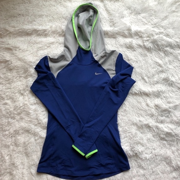 nike running dri fit pullover